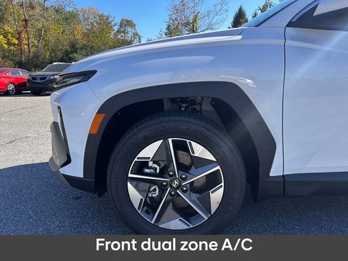 New 2026 Hyundai Tucson SEL image 2