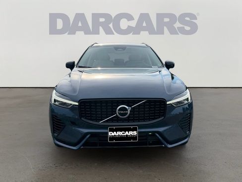 Certified 2024 Volvo XC60 T8 Core w/ Climate Package AWD/4WD image 2