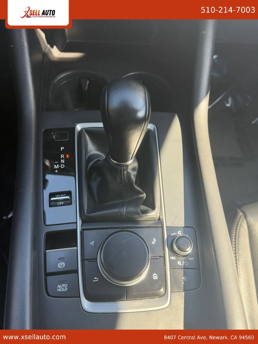 Used 2021 MAZDA MAZDA3 s FWD image 11