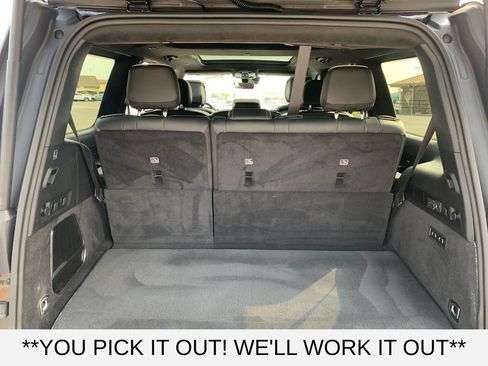 Used 2023 Jeep Grand Wagoneer Series II w/ Flexible Seating Group AWD/4WD image 9