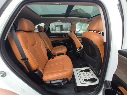 Used 2022 Kia Sorento SX Prestige w/ Rust Color Package image 24
