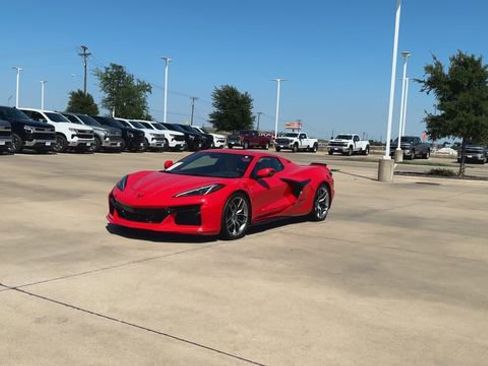 Used 2025 Chevrolet Corvette Z06 RWD image 5