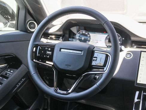 Used 2026 Land Rover Range Rover Evoque S AWD/4WD image 14