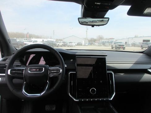 New 2026 GMC Acadia Elevation w/ Elevation Premium Package AWD/4WD image 18