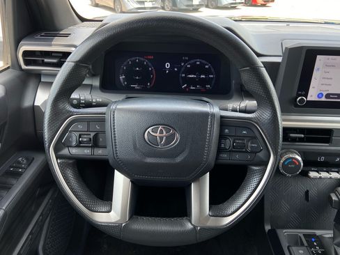 Used 2024 Toyota Tacoma TRD Off-Road AWD/4WD image 17