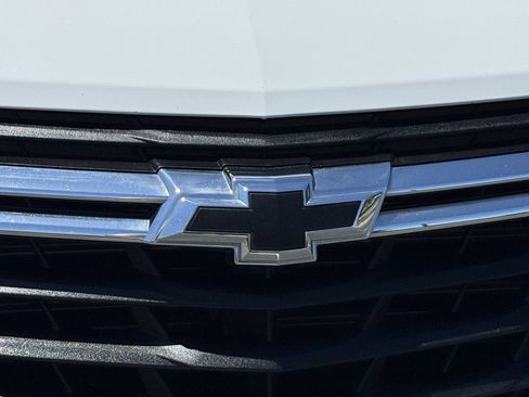 Used 2024 Chevrolet Equinox LS FWD image 7