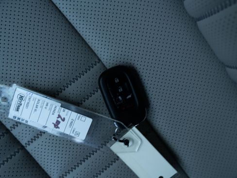 Used 2026 Honda HR-V EX-L image 47