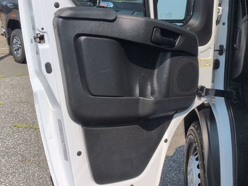 Used 2025 RAM ProMaster 2500 w/ Convenience Group FWD image 28