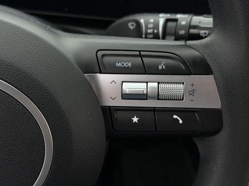 Certified 2025 Hyundai Tucson SEL image 18