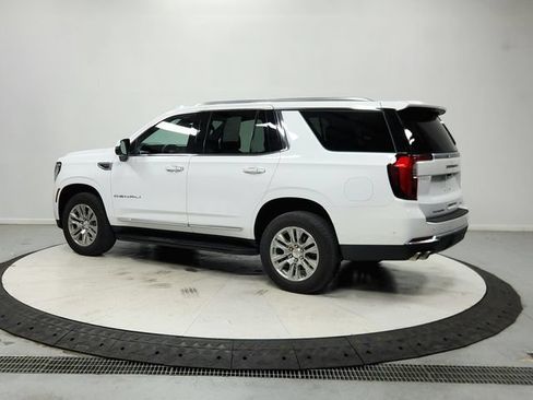 Used 2025 GMC Yukon Denali RWD image 6