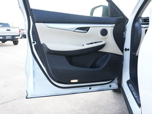 Used 2020 INFINITI QX50 Luxe w/ Navigation Package image 17