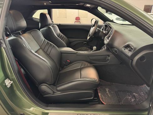 Used 2019 Dodge Challenger SRT Hellcat Redeye image 32