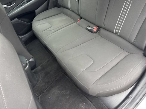 Used 2022 Hyundai Elantra Blue FWD image 29