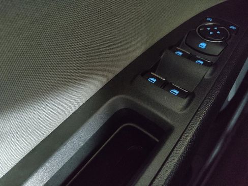 Used 2018 Ford Fusion S FWD image 27