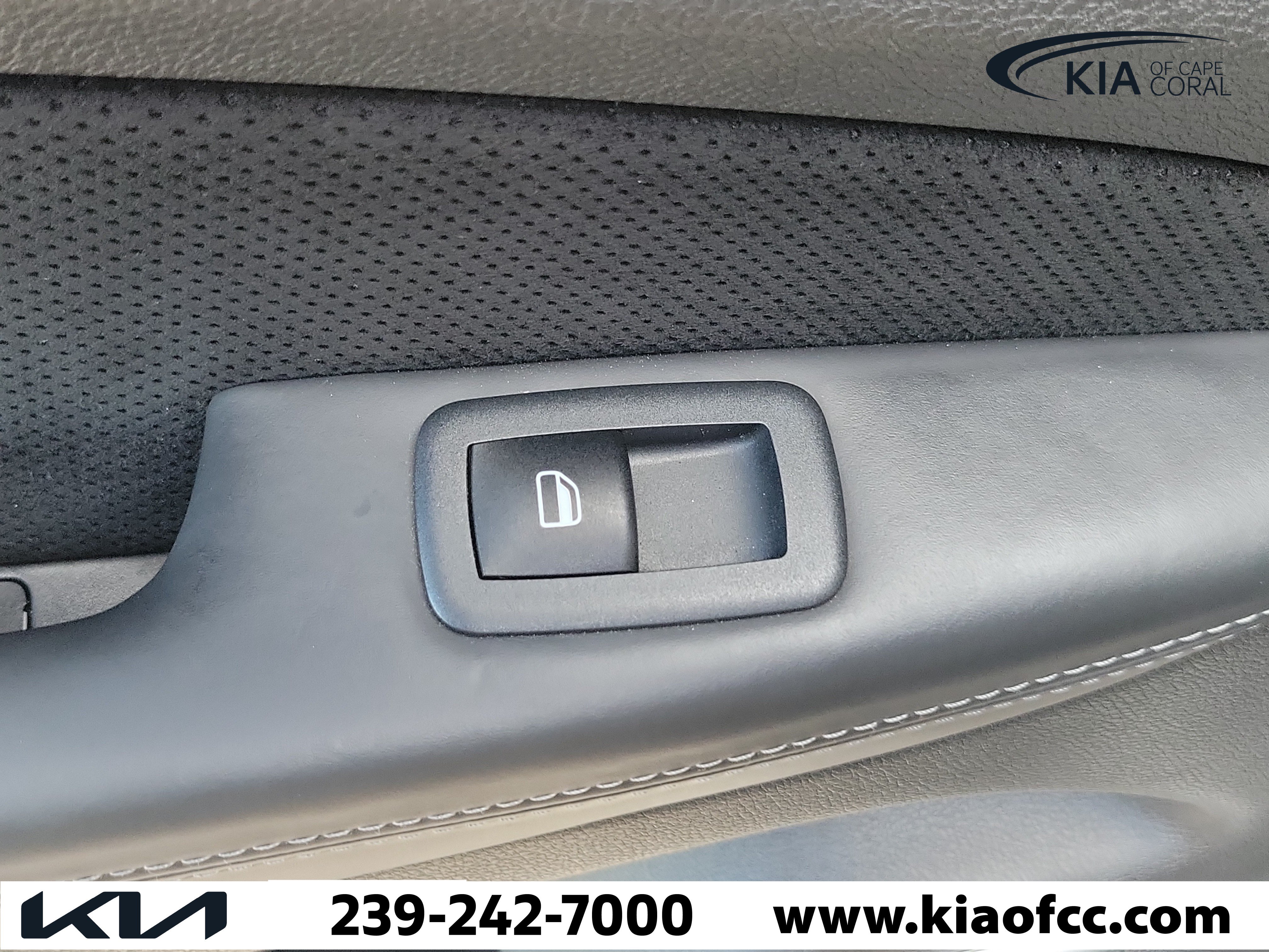 Used 2019 Jeep Grand Cherokee SRT AWD/4WD image 15