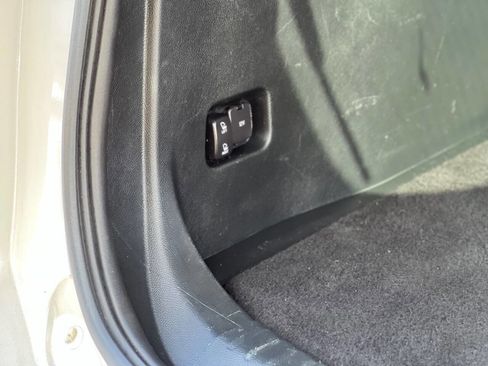 Used 2018 Ford Edge SEL w/ Equipment Group 201A image 32