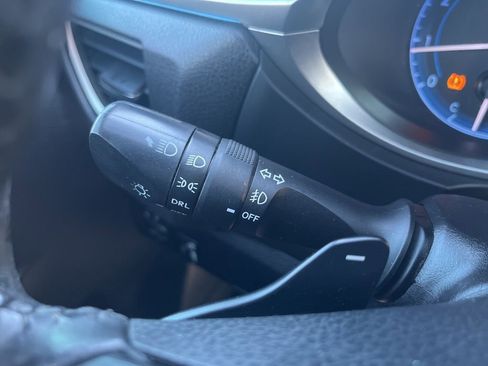 Used 2015 Toyota Corolla S image 61