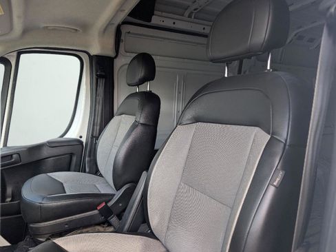Used 2023 RAM ProMaster 2500 FWD image 9