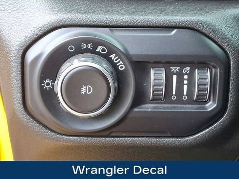 Used 2021 Jeep Wrangler Willys image 36