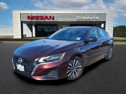 Certified 2025 Nissan Altima 2.5 SV