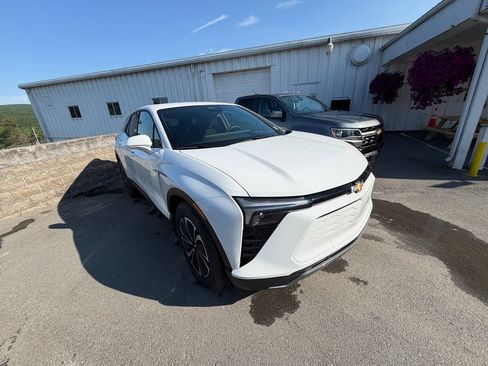 New 2026 Chevrolet Blazer EV LT FWD image 7