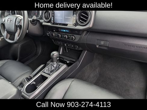 Used 2021 Toyota Tacoma TRD Sport AWD/4WD image 33
