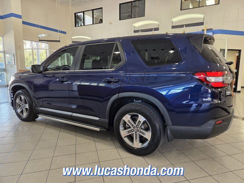 Used 2023 Honda Pilot EX-L image 6