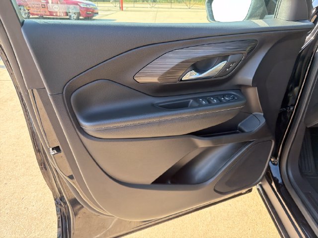 Used 2024 GMC Terrain SLE FWD image 12