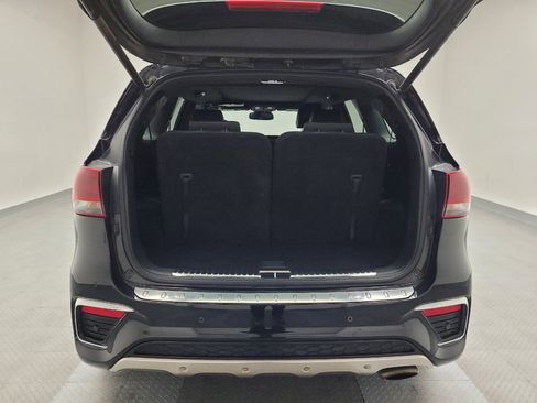 Used 2019 Kia Sorento SX image 29