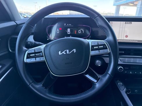 Used 2025 Kia Telluride S image 18