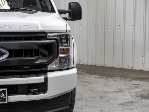 Used 2021 Ford F250 XL w/ Power Equipment Group image 41