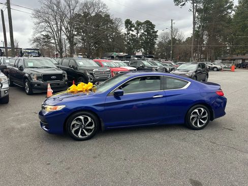 Used 2017 Honda Accord LX-S image 4