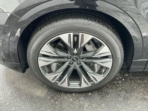 New 2026 Audi Q8 Premium Plus image 11