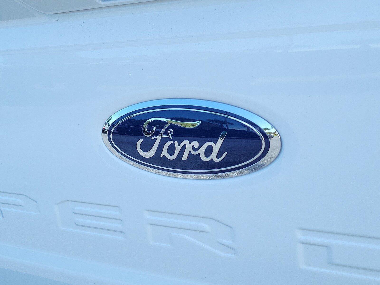 New 2026 Ford F250 Lariat w/ FX4 Off-Road Package AWD/4WD image 8