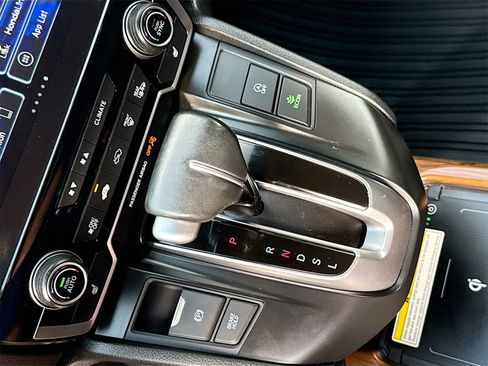 Used 2022 Honda CR-V Touring image 17