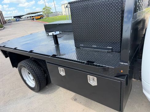 Used 2022 RAM 5500 Tradesman w/ Chrome Appearance Group AWD/4WD image 19