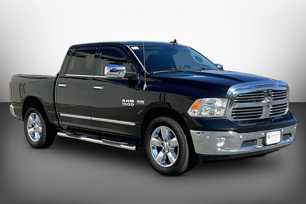 Certified 2017 RAM 1500 Big Horn AWD/4WD image 1