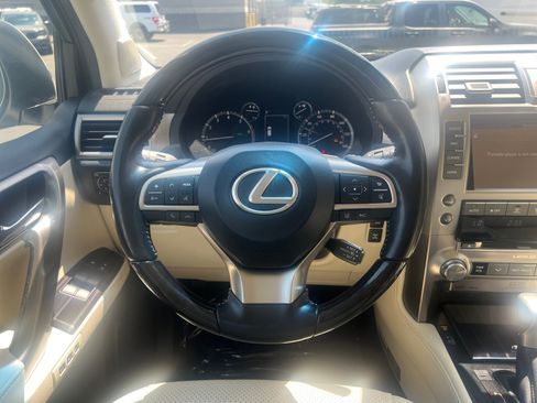 Used 2020 Lexus GX 460 Luxury w/ Luxury Sport Package AWD/4WD image 9