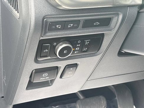 Used 2023 Ford F150 Lariat w/ Equipment Group 502A High AWD/4WD image 29