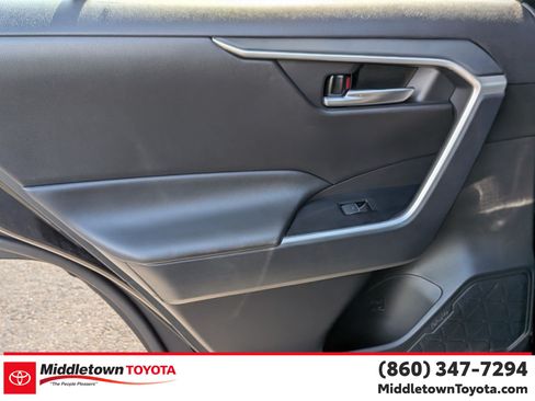 Certified 2025 Toyota RAV4 XLE AWD/4WD image 28