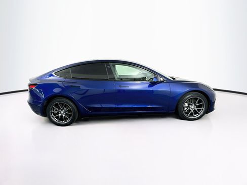 Used 2021 Tesla Model 3 Standard Range Plus RWD image 10