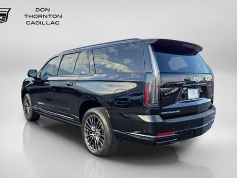 Used 2026 Cadillac Escalade ESV Platinum Sport w/ LPO, Floor Liner Package AWD/4WD image 3