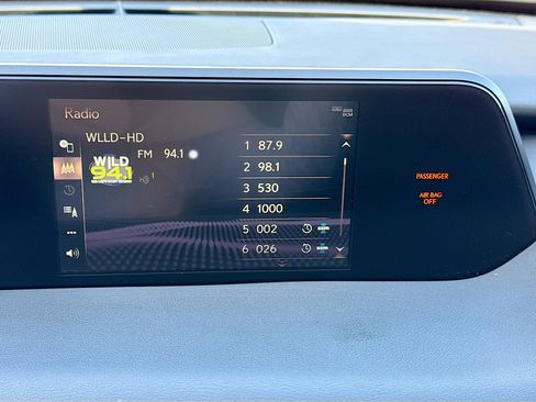 Used 2022 Lexus UX 200 F Sport w/ Accessory Package (Z1) image 30