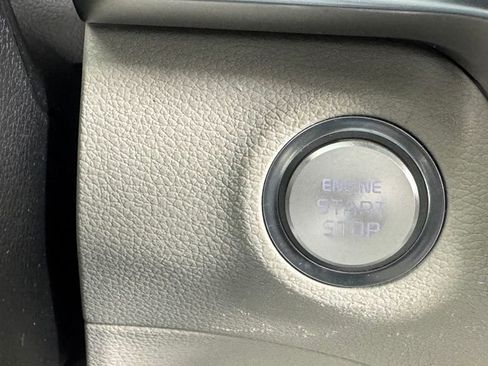 Used 2022 Kia Telluride S FWD image 24