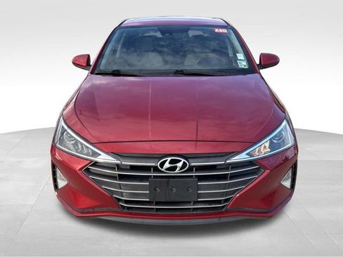 Used 2019 Hyundai Elantra SEL image 2