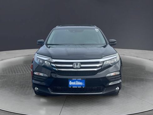 Used 2018 Honda Pilot Touring image 8