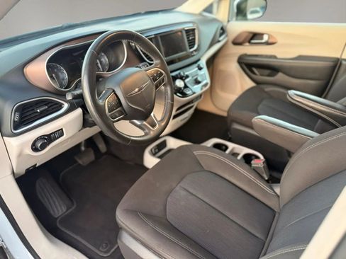 Used 2023 Chrysler Voyager LX w/ Fleet Security Group FWD image 12