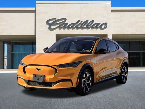 Used 2022 Ford Mustang Mach-E Premium image 8