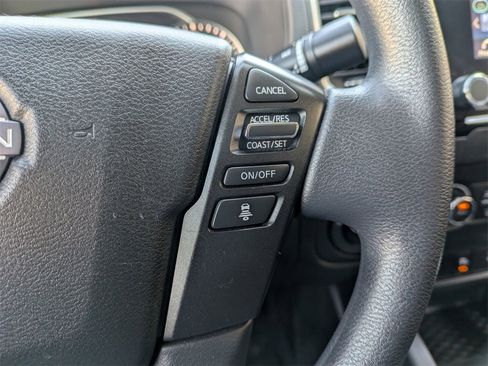 Used 2022 Nissan Frontier SV w/ Technology Package image 16