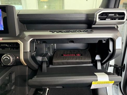 New 2025 Toyota Tacoma TRD Off-Road image 28